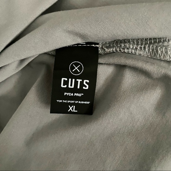Cuts Crew Split-Hem T-Shirt - Picture 6 of 7